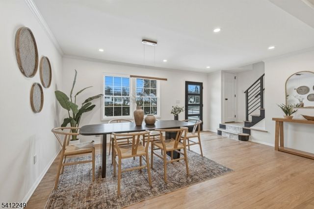 526 Ridgedale Ave, East Hanover Twp., NJ 07936