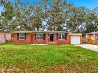 806 BORDEAU Avenue W, Jacksonville, FL 32211