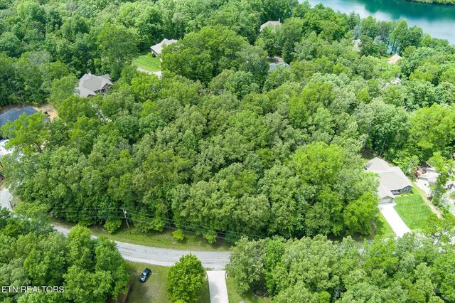 120 Beachwood Drive, Crossville, TN 38558