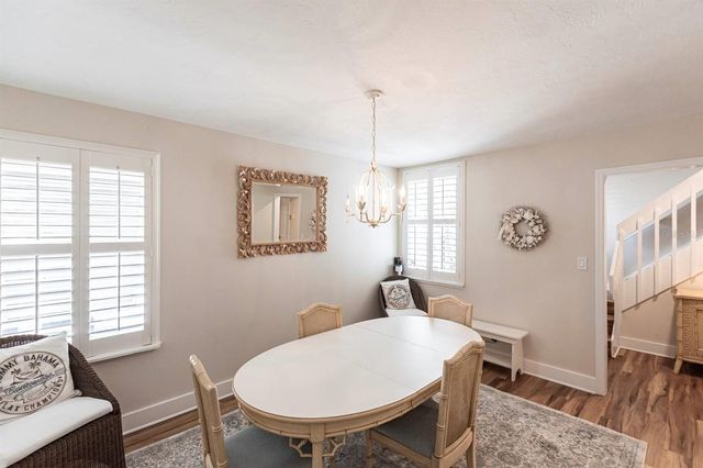 6023 W PEPPERTREE WAY 235, Sarasota, FL 34242