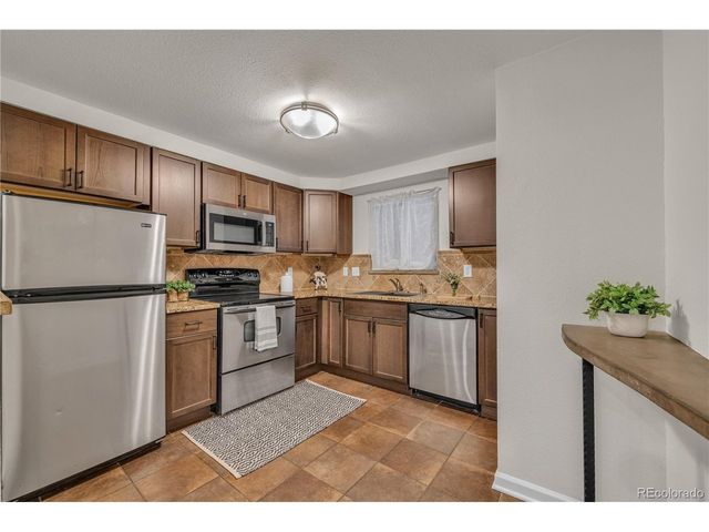 20 S Logan St Medina-102, Denver, CO 80209