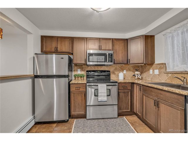20 S Logan St Medina-102, Denver, CO 80209