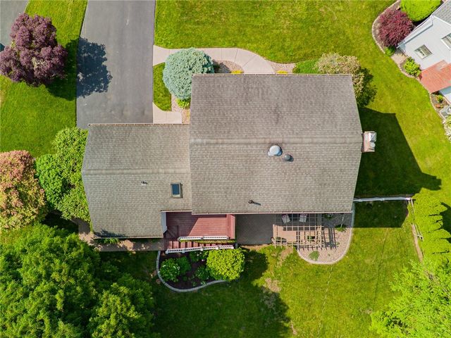89 Deville Drive, Greece, NY 14612