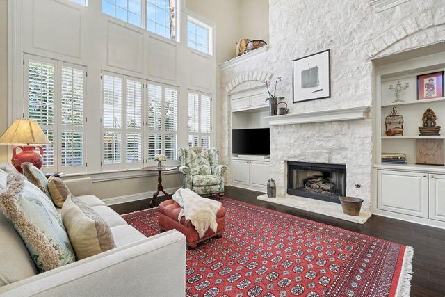 3800 Bailey LN F-1, Austin, TX 78756