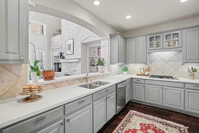 3800 Bailey LN F-1, Austin, TX 78756