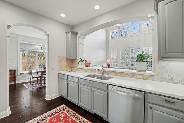 3800 Bailey LN F-1, Austin, TX 78756