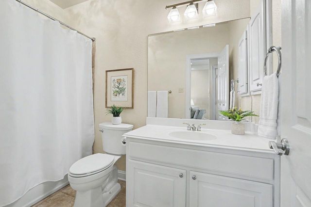 3800 Bailey LN F-1, Austin, TX 78756