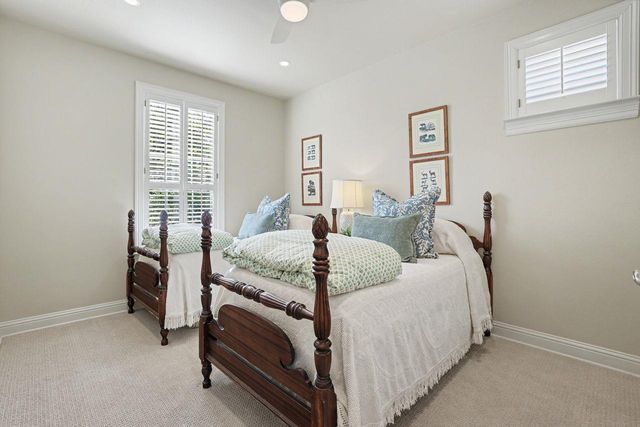 3800 Bailey LN F-1, Austin, TX 78756