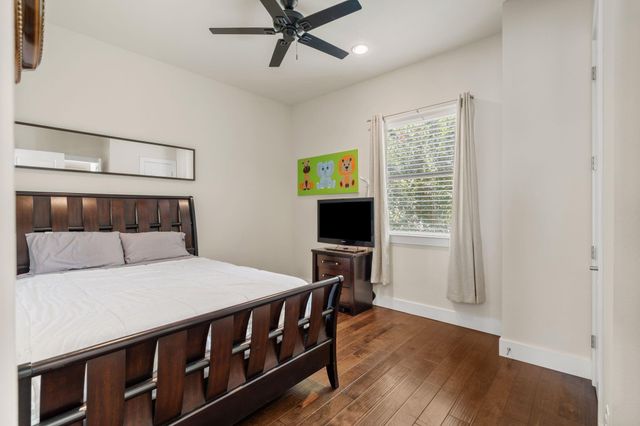 1207 Cedarpost Tree Springs Place, Houston, TX 77055