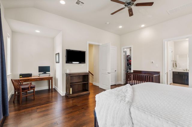 1207 Cedarpost Tree Springs Place, Houston, TX 77055