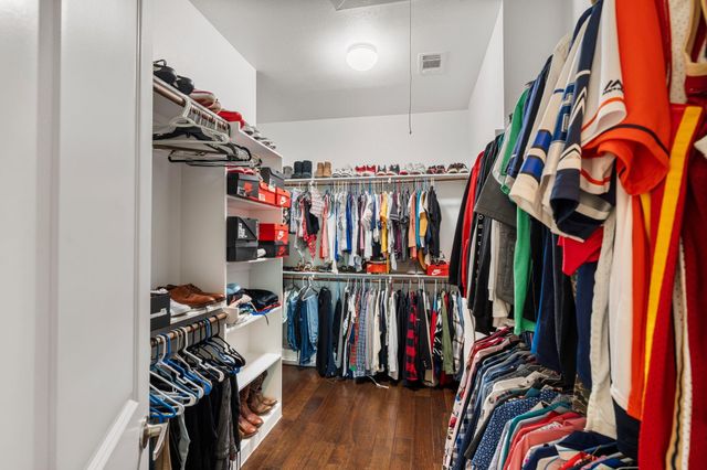 1207 Cedarpost Tree Springs Place, Houston, TX 77055