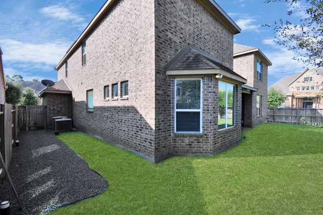 14105 N Lake Branch Lane Lane, Houston, TX 77044