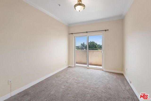 11540 Rochester Avenue 103, Los Angeles, CA 90025
