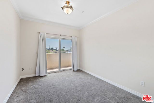11540 Rochester Avenue 103, Los Angeles, CA 90025