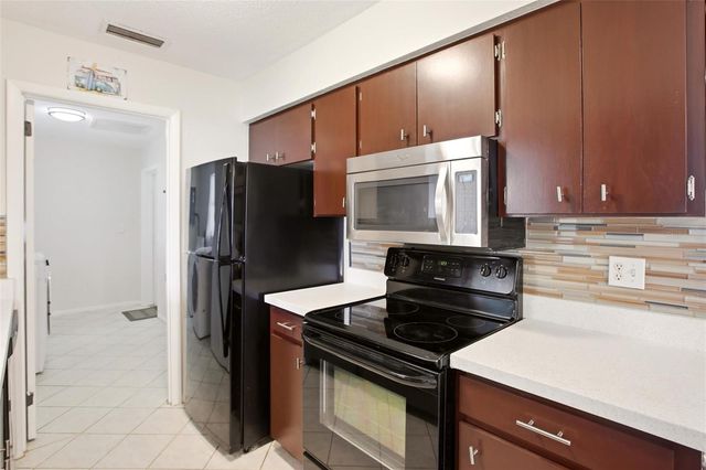 213 GRANADA BOULEVARD, North Port, FL 34287