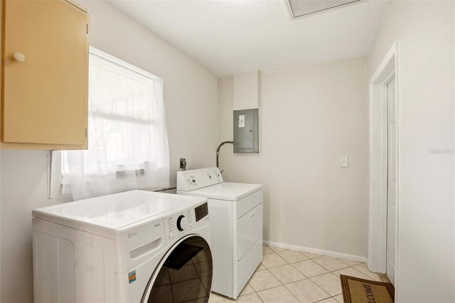 213 GRANADA BOULEVARD, North Port, FL 34287