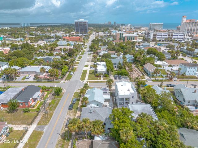 312 N Wild Olive Avenue, Daytona Beach, FL 32118