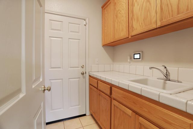 9042 Chianti Cir, Stockton, CA 95212