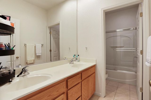 9042 Chianti Cir, Stockton, CA 95212