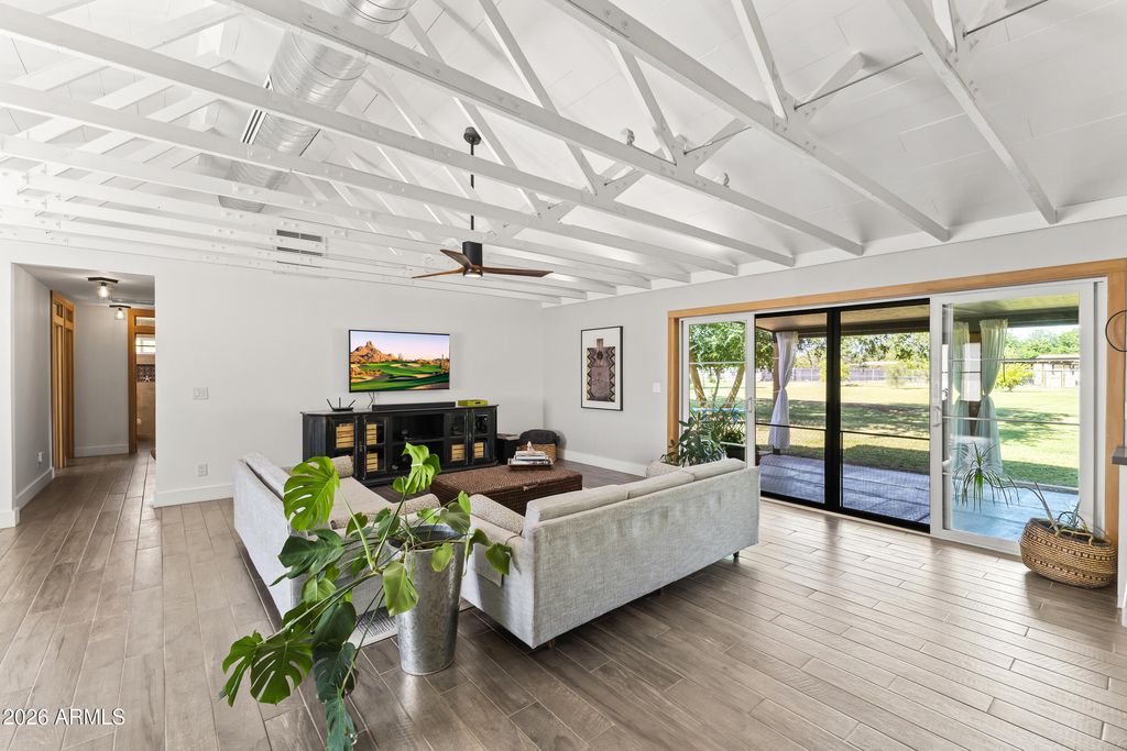 Image 15 of property listing at 632 S PANDORA Drive, Gilbert, AZ 85296