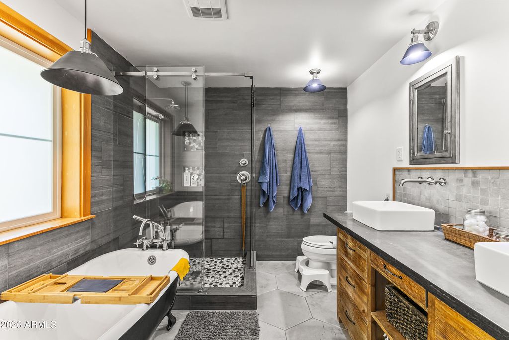Image 24 of property listing at 632 S PANDORA Drive, Gilbert, AZ 85296