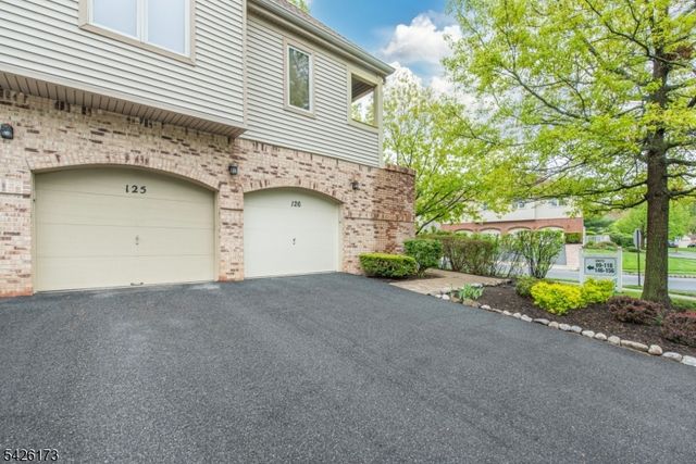 125 Sunrise Dr, Hanover Twp., NJ 07981