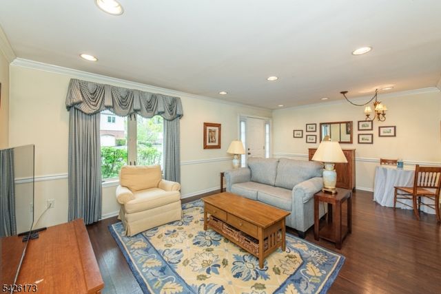125 Sunrise Dr, Hanover Twp., NJ 07981