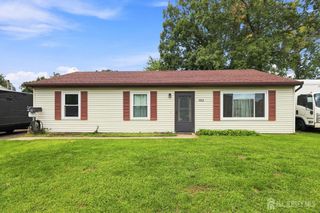 853 Grove Avenue, Old Bridge, NJ 08879