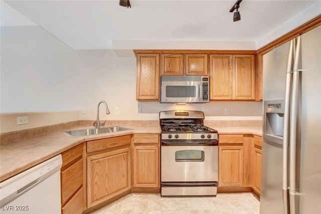 9303 Gilcrease Avenue 1229, Las Vegas, NV 89149