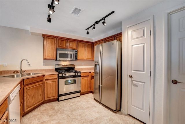 9303 Gilcrease Avenue 1229, Las Vegas, NV 89149