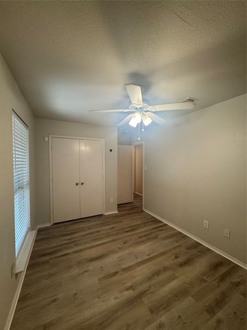 2211 Brookview Drive, Mckinney, TX 75072