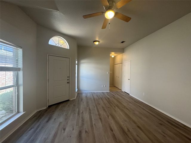 2211 Brookview Drive, Mckinney, TX 75072