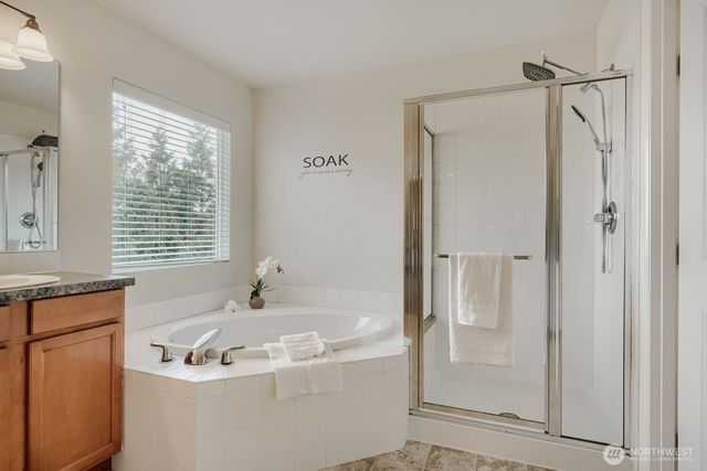 24231 SE 263rd Place, Maple Valley, WA 98038