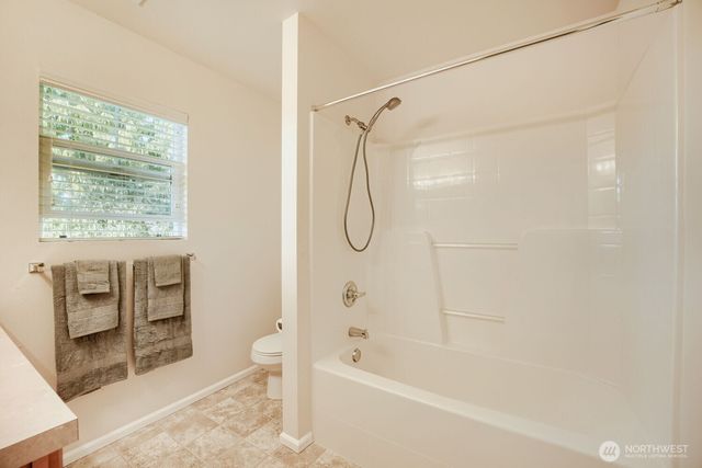 24231 SE 263rd Place, Maple Valley, WA 98038
