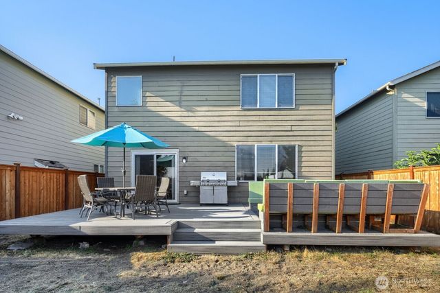 24231 SE 263rd Place, Maple Valley, WA 98038