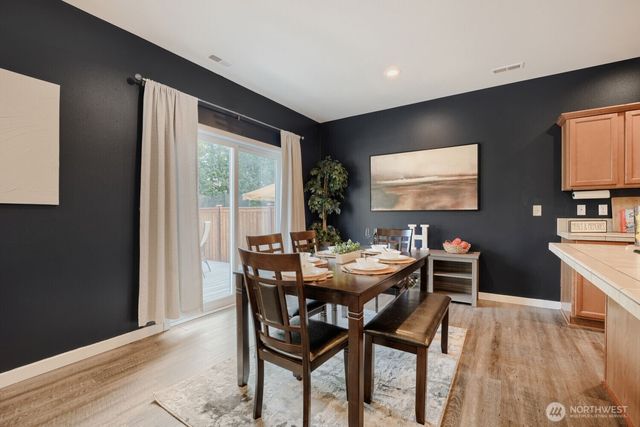 24231 SE 263rd Place, Maple Valley, WA 98038
