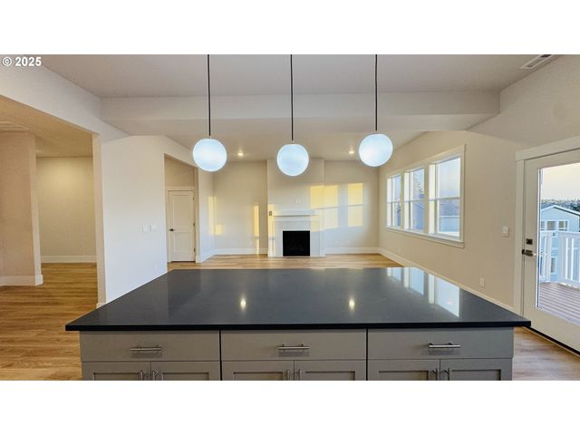 11691 Sw Hayrick Ter, Beaverton, OR 97007