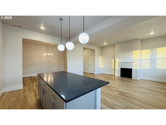 11691 Sw Hayrick Ter, Beaverton, OR 97007