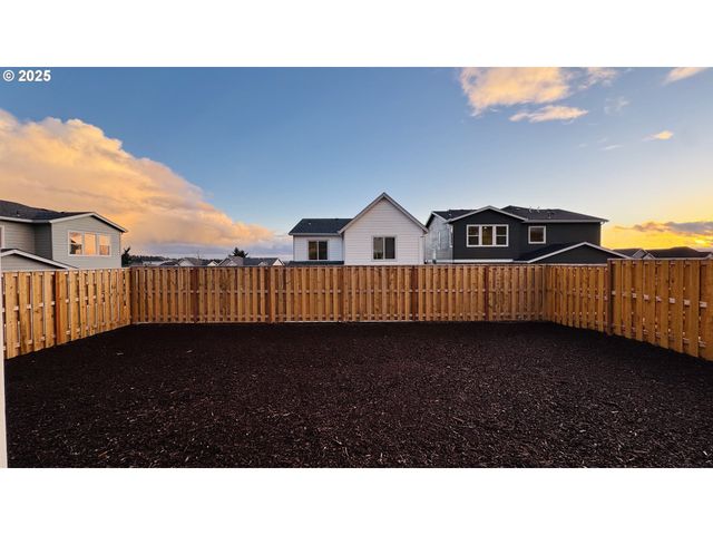 11691 Sw Hayrick Ter, Beaverton, OR 97007