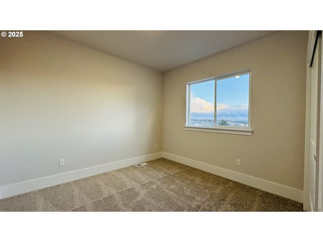 11691 Sw Hayrick Ter, Beaverton, OR 97007