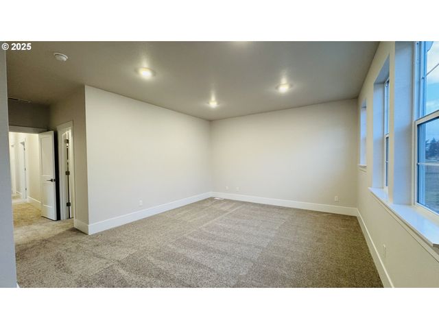 11691 Sw Hayrick Ter, Beaverton, OR 97007