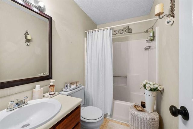 292 Foggy Bottom Drive, Carrollton, GA 30116