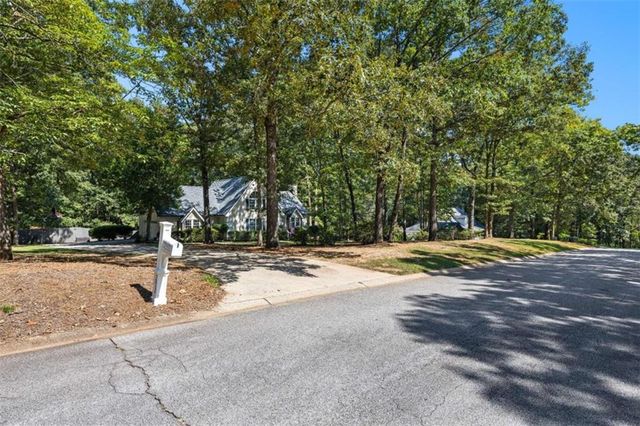 292 Foggy Bottom Drive, Carrollton, GA 30116
