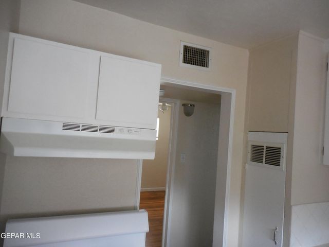 701 W Yandell Drive 12, El Paso, TX 79902