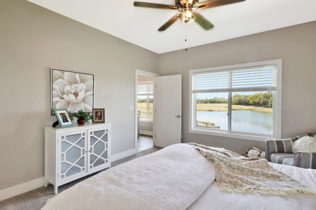 5866 E Central Park Ave, Bel Aire, KS 67220