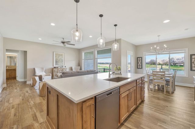 5866 E Central Park Ave, Bel Aire, KS 67220