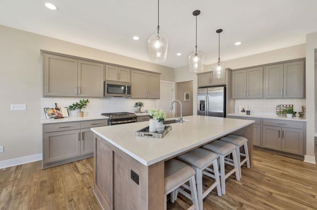 5866 E Central Park Ave, Bel Aire, KS 67220