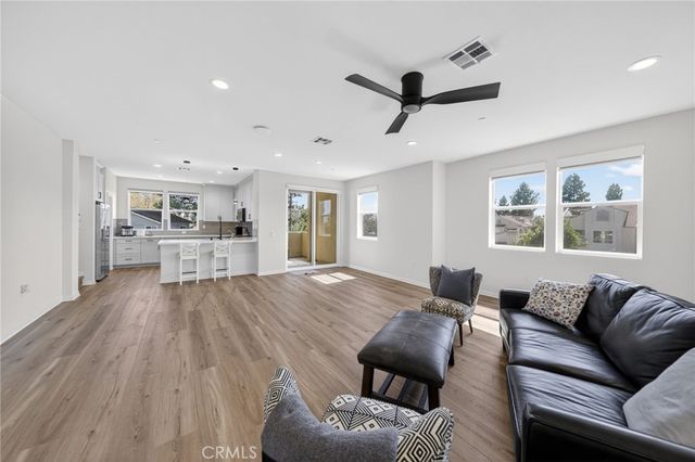 2410 E Agave Street 9, Anaheim, CA 92806