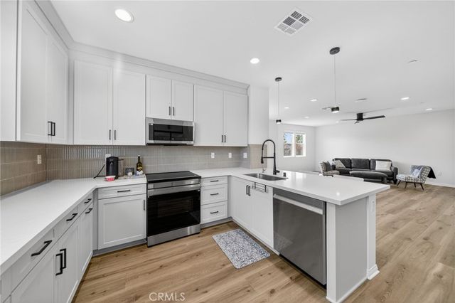 2410 E Agave Street 9, Anaheim, CA 92806