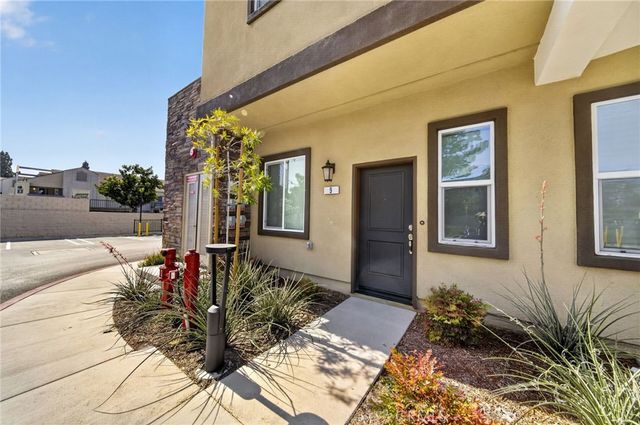 2410 E Agave Street 9, Anaheim, CA 92806
